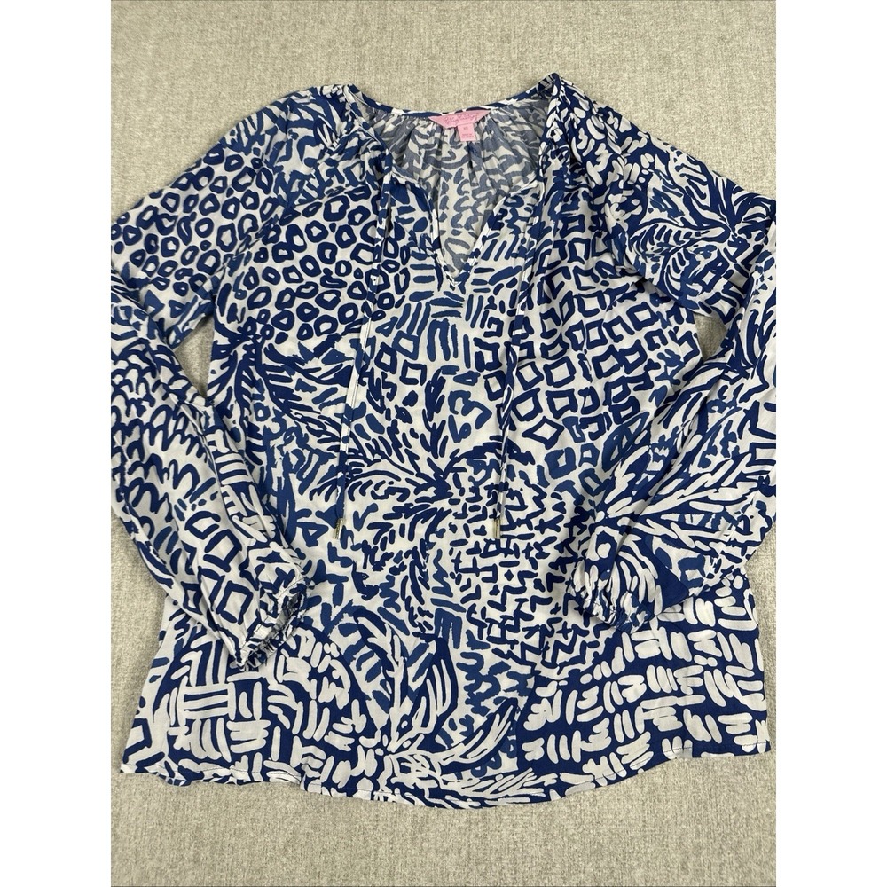 Lilly Pulitzer Blouse Women XS Blue Geometric Tie Neck Rayon Long Sleeve